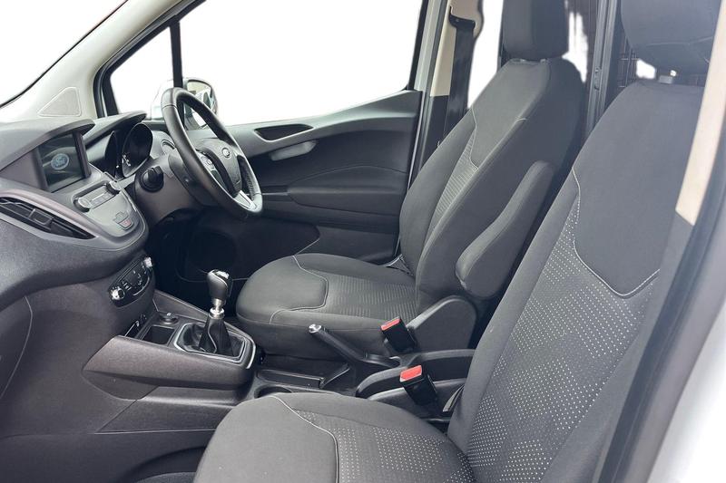 Used Ford Transit Courier 2023 for sale - 76480496: Photo 11