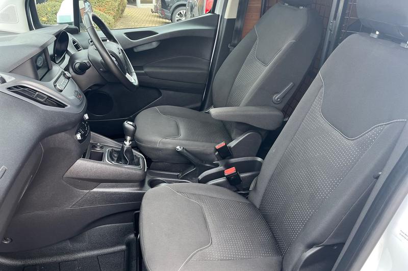 Used Ford Transit Courier 2023 for sale - 76480496: Photo 24