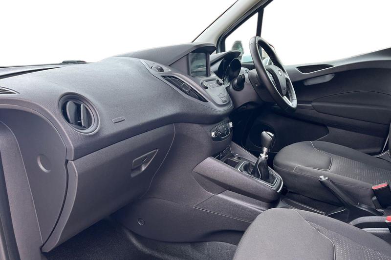 Used Ford Transit Courier 2023 for sale - 76480496: Photo 4