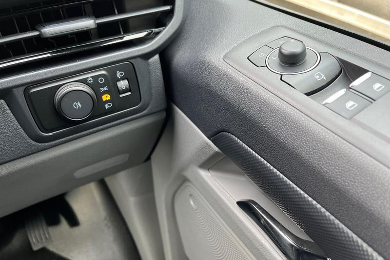 Used Ford E-Transit 2025 for sale - 77110122: Photo 27