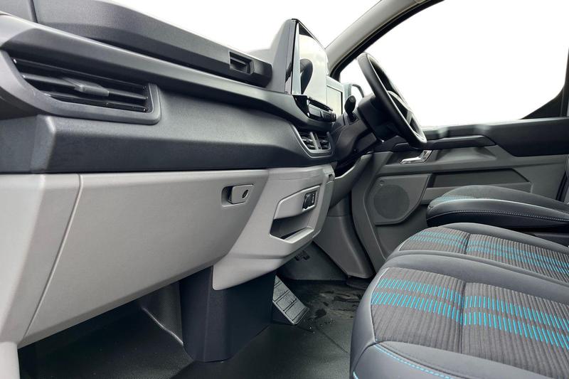 Used Ford E-Transit 2025 for sale - 77110122: Photo 3