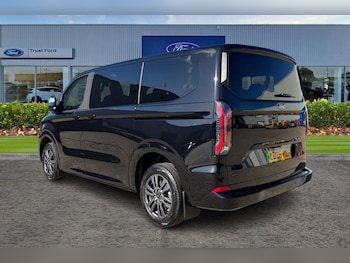 Used Ford E-Tourneo Custom 2025 for sale - 76028147: Photo