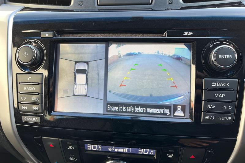 Used Nissan Navara 2018 for sale - 77248751: Photo 24