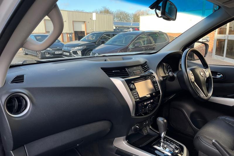 Used Nissan Navara 2018 for sale - 77248751: Photo 35