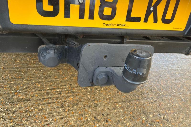 Used Nissan Navara 2018 for sale - 77248751: Photo 38