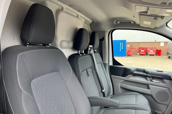 Used Ford E-Transit 2025 for sale - 75997424: Photo 22