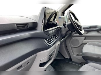 Used Ford E-Transit 2025 for sale - 75997424: Photo 4