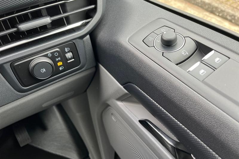 Used Ford Transit Custom 2025 for sale - 76255457: Photo 17