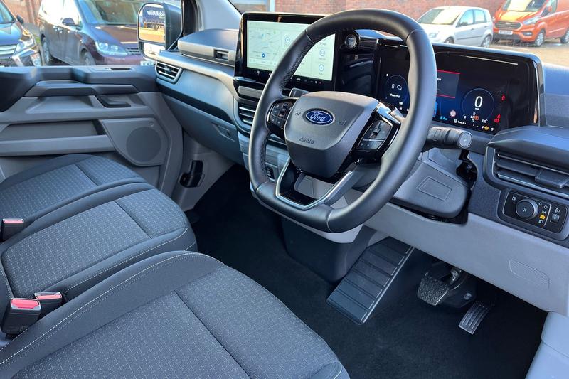 Used Ford Tourneo Custom 2025 for sale - 77113058: Photo 14