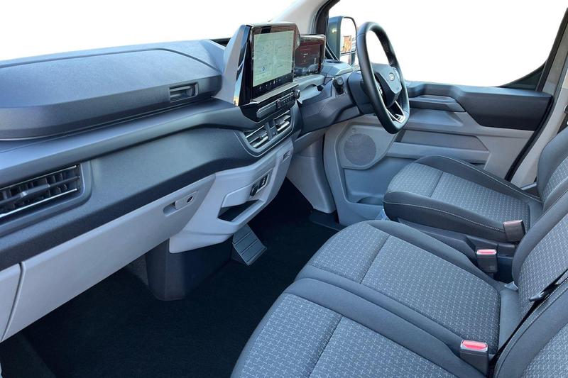 Used Ford Tourneo Custom 2025 for sale - 77113058: Photo 4