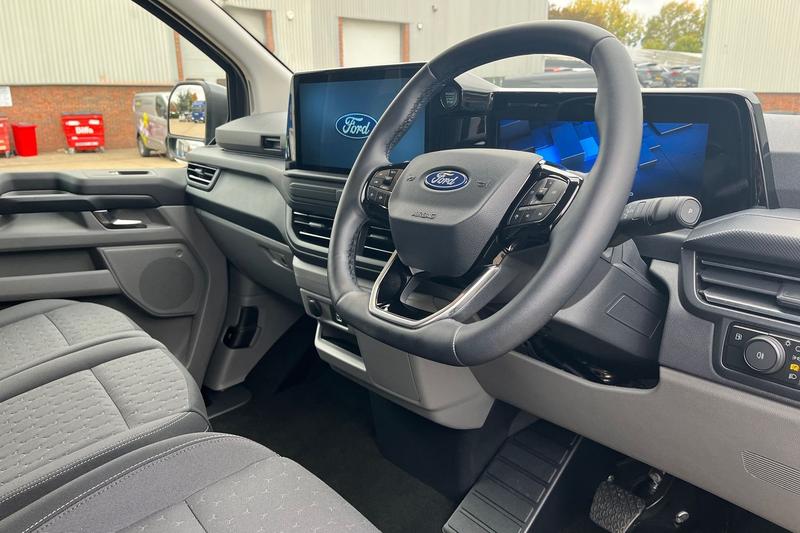 Used Ford Transit Custom 2025 for sale - 76302767: Photo 15