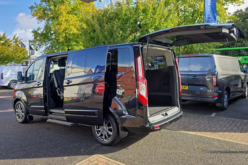 Used Ford Tourneo Custom 2022 for sale - 76722940: Photo 8