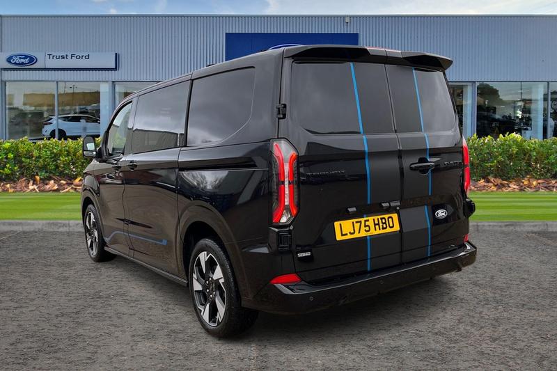 Used Ford Transit Custom 2025 for sale - 77367601: Photo 2