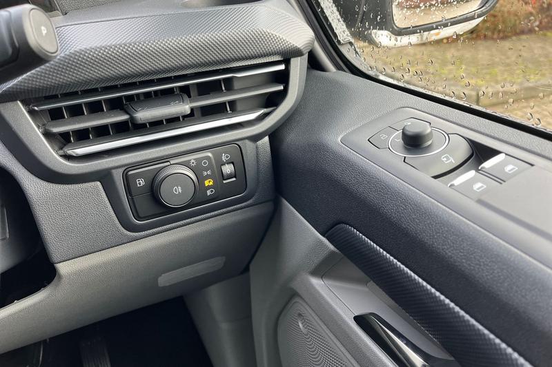 Used Ford Transit Custom 2025 for sale - 76895370: Photo 18