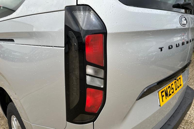 Used Ford Tourneo Custom 2025 for sale - 76640988: Photo 36