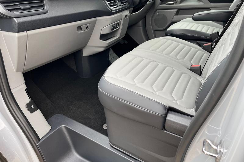 Used Ford Tourneo Custom 2025 for sale - 76574476: Photo 25