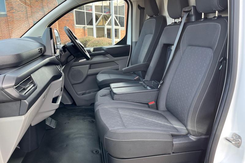 Used Ford Transit Custom 2024 for sale - 77607557: Photo 17