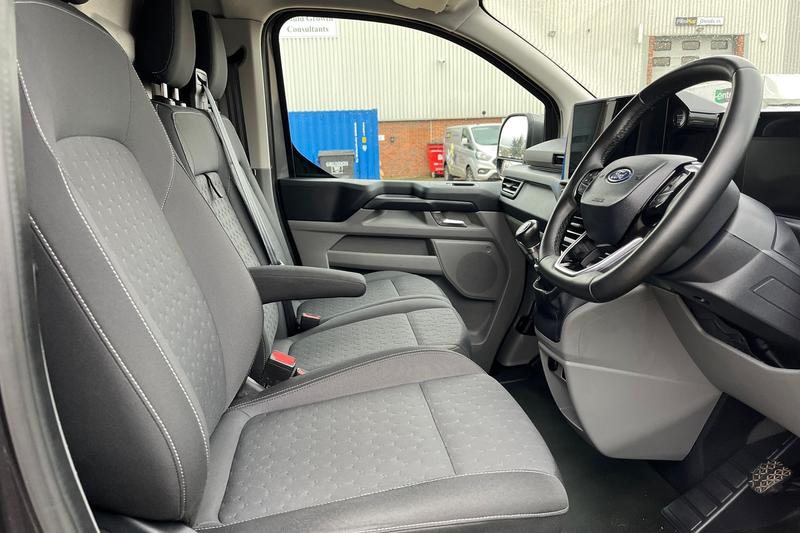 Used Ford Transit Custom 2024 for sale - 76895359: Photo 31