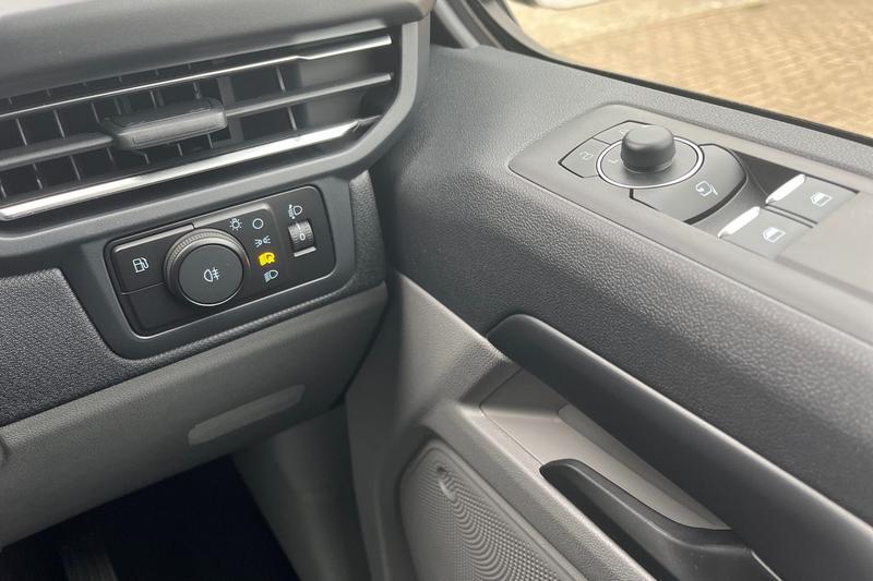 Used Ford Tourneo Custom 2025 for sale - 76265974: Photo 18