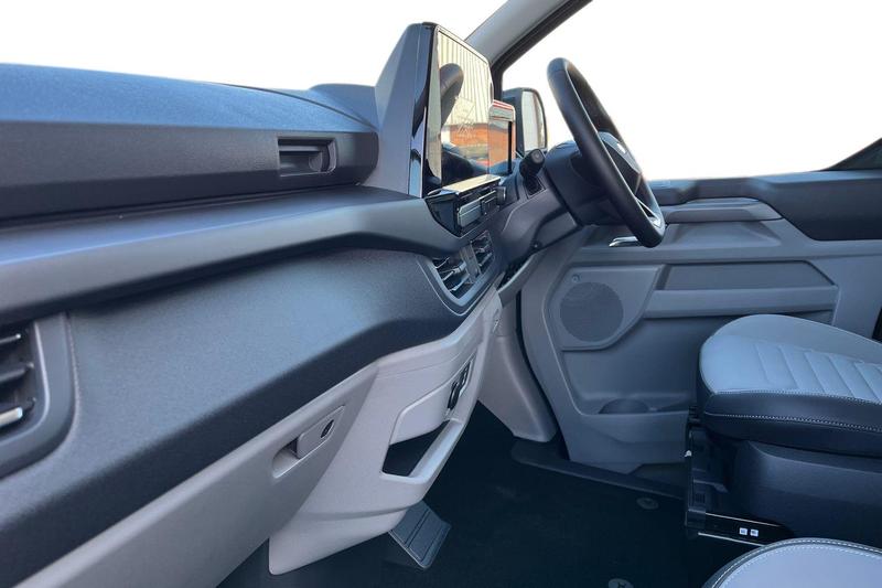 Used Ford Tourneo Custom 2025 for sale - 77367593: Photo 3