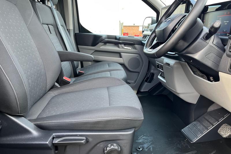 Used Ford Transit Custom 2024 for sale - 76738959: Photo 28