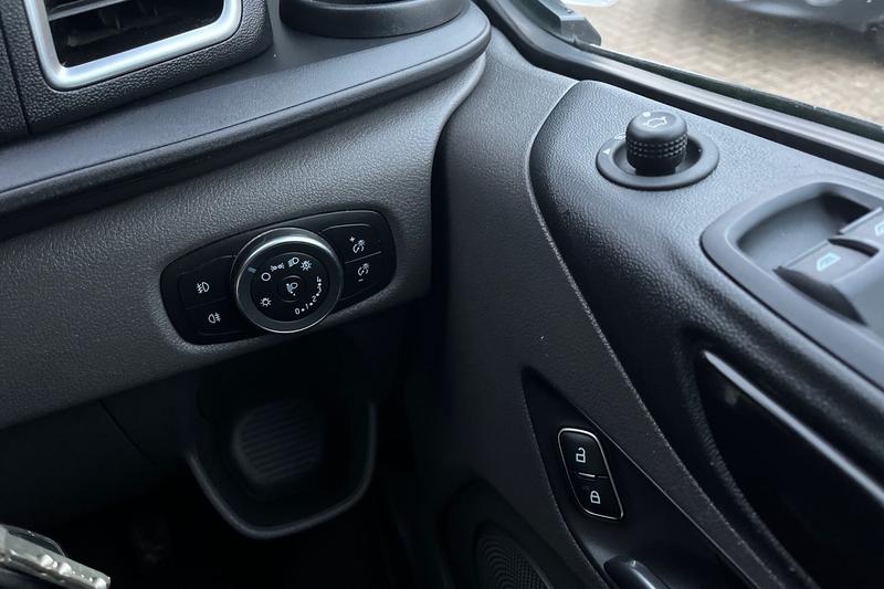 Used Ford Transit Custom 2021 for sale - 76738917: Photo 17