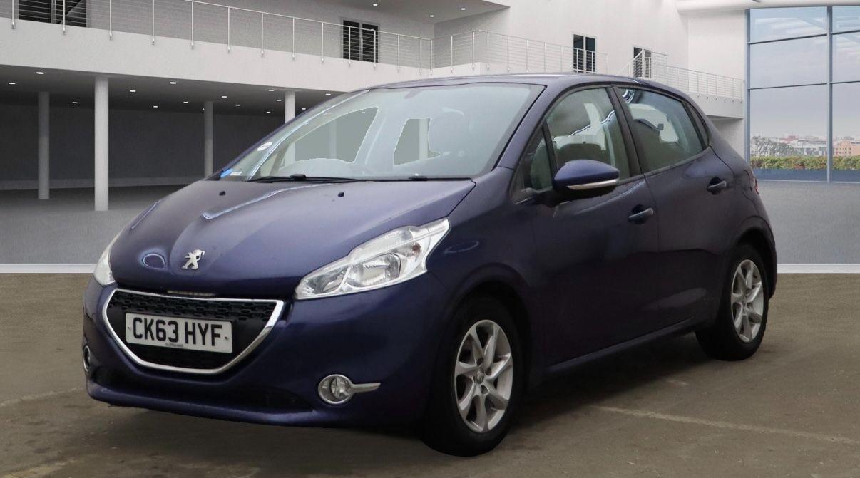 Used Peugeot 208 2013 for sale - 76445390: Photo 2