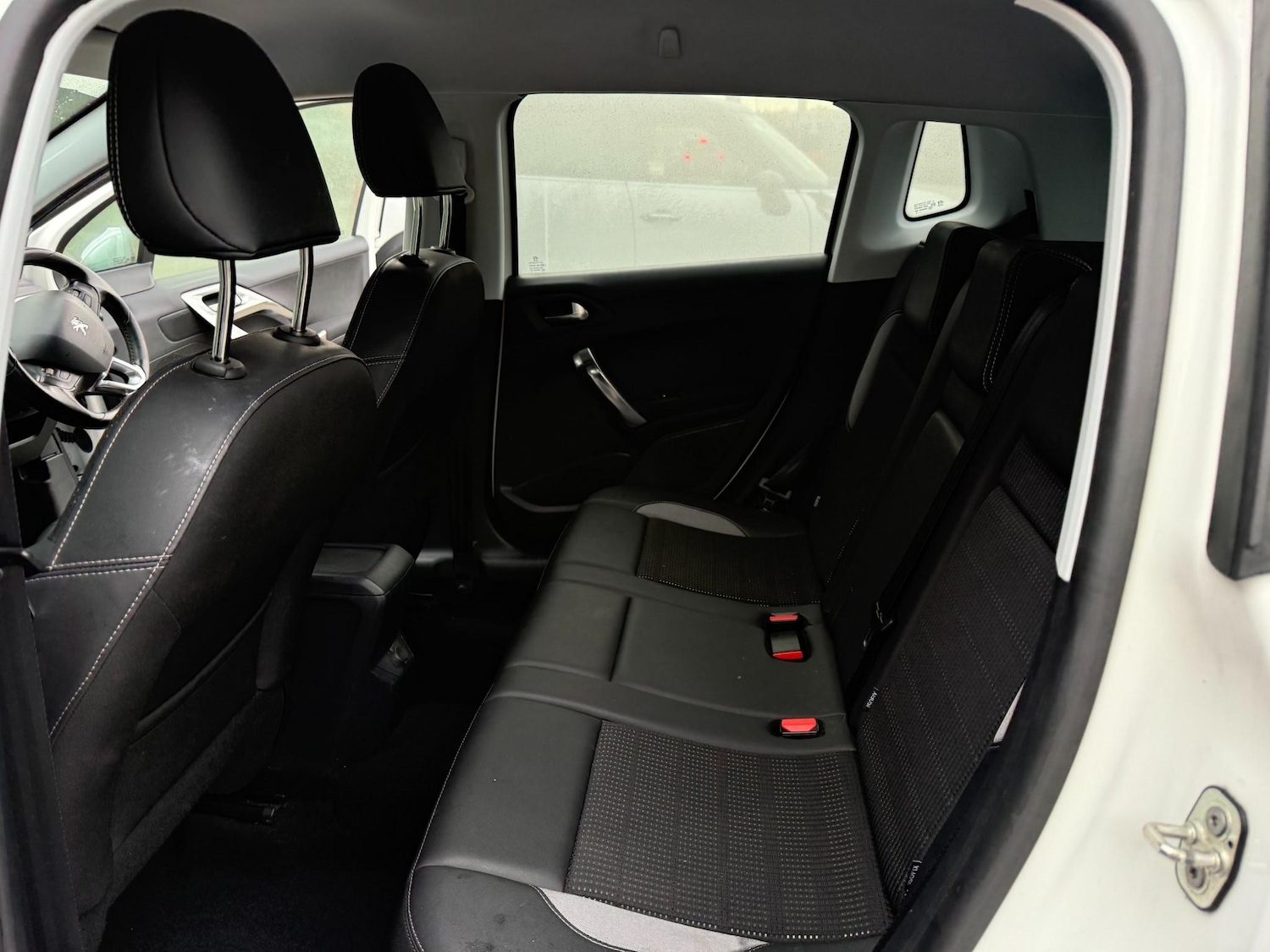 Used Peugeot 2008 2015 for sale - 76241027: Photo 16