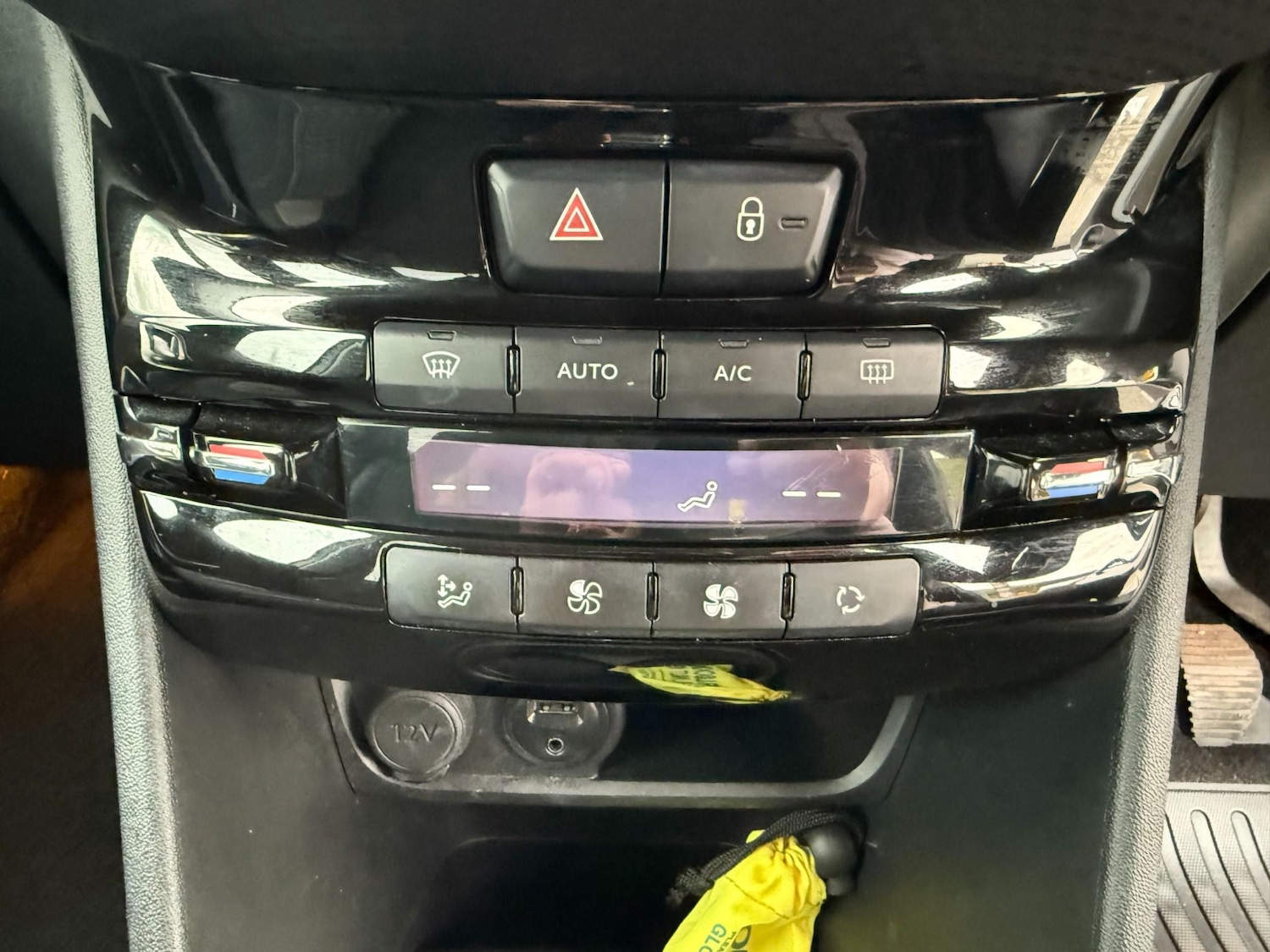 Used Peugeot 2008 2015 for sale - 76241027: Photo 20