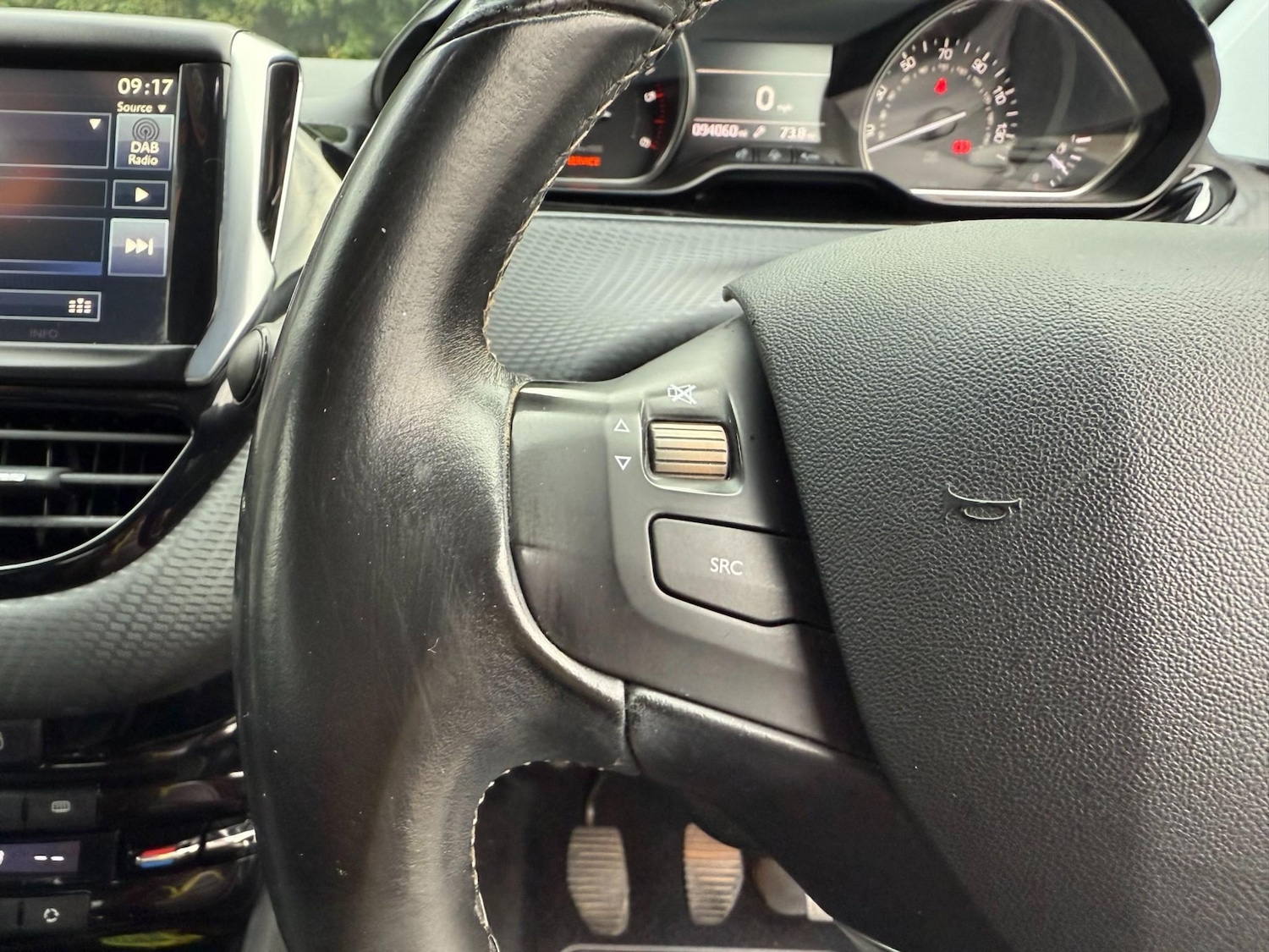 Used Peugeot 2008 2015 for sale - 76241027: Photo 23