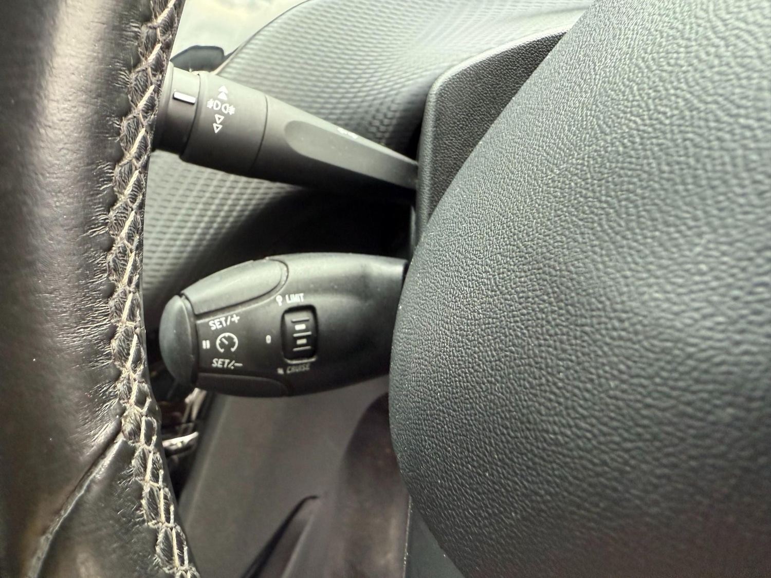 Used Peugeot 2008 2015 for sale - 76241027: Photo 25