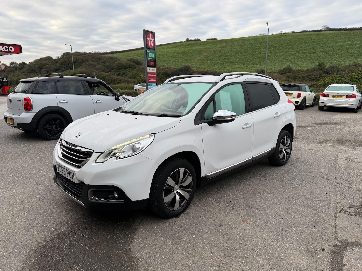 Used Peugeot 2008 2015 for sale - 76241027: Photo 3