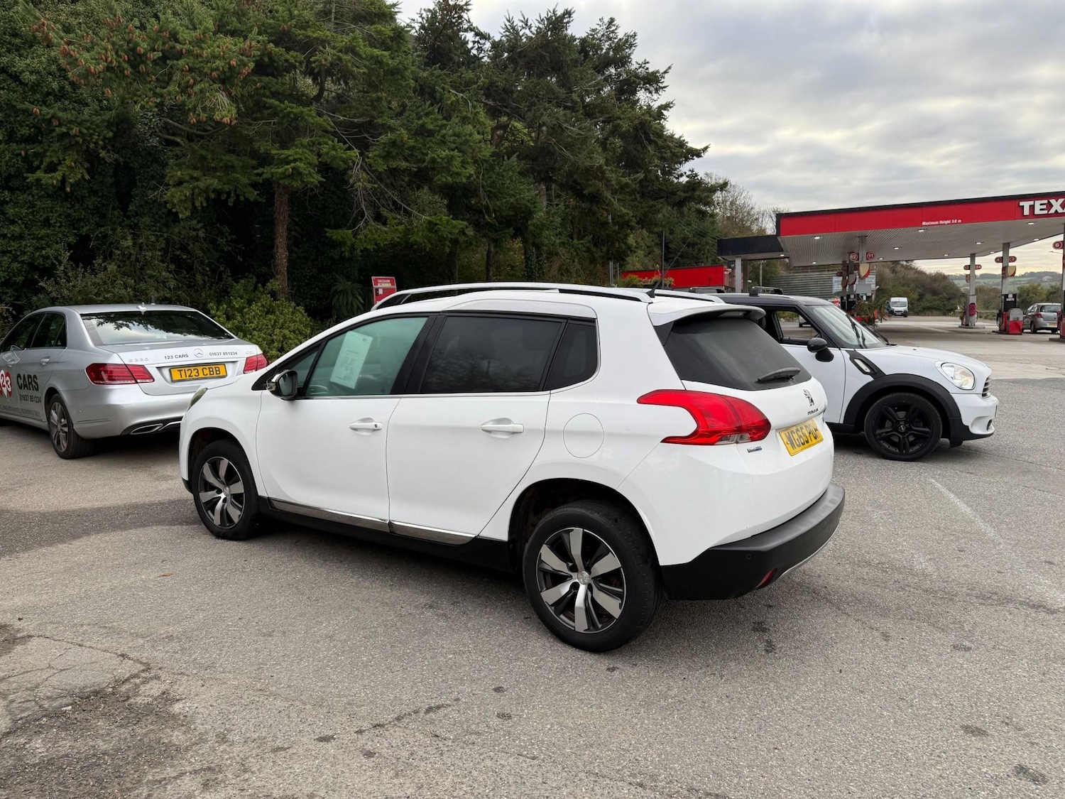 Used Peugeot 2008 2015 for sale - 76241027: Photo 5