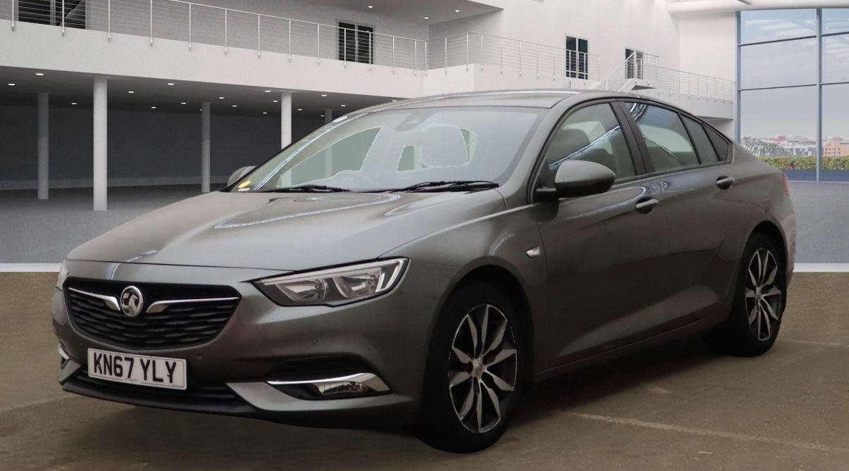 Used Vauxhall Insignia 2017 for sale - 76488534: Photo 2