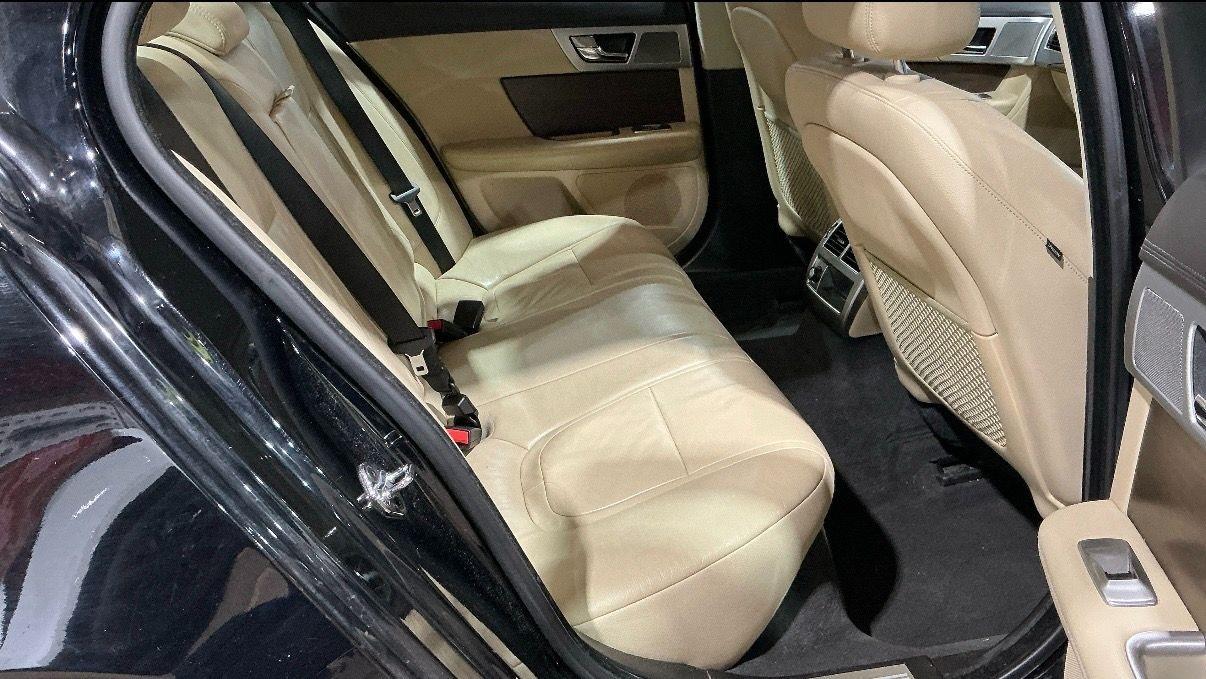 Used Jaguar XF 2014 for sale - 77893510: Photo 8