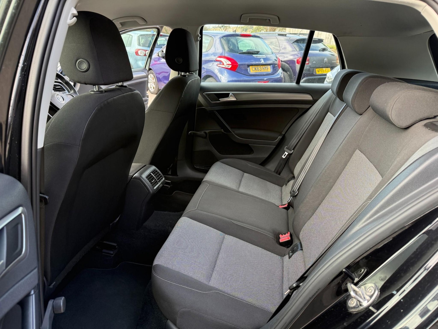 Used Volkswagen Golf 2014 for sale - 77897415: Photo 18