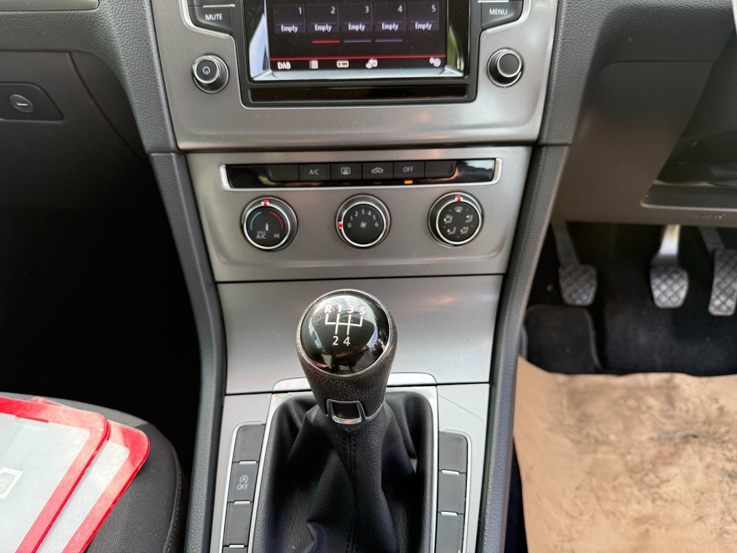 Used Volkswagen Golf 2014 for sale - 77897415: Photo 24