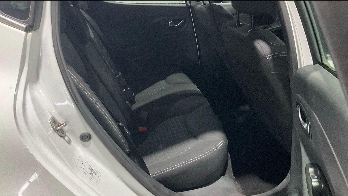Used Renault Clio 2015 for sale - 77321251: Photo 8