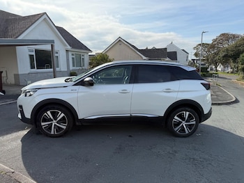 Used Peugeot 3008 2017 for sale - 76245032: Photo