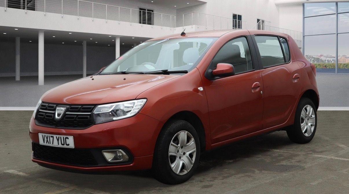 Used Dacia Sandero 2017 for sale - 77483261: Photo 2