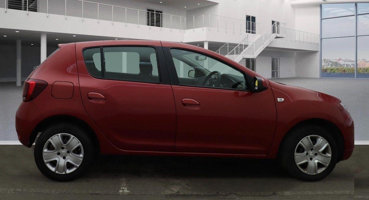 Used Dacia Sandero 2017 for sale - 77483261: Photo 5