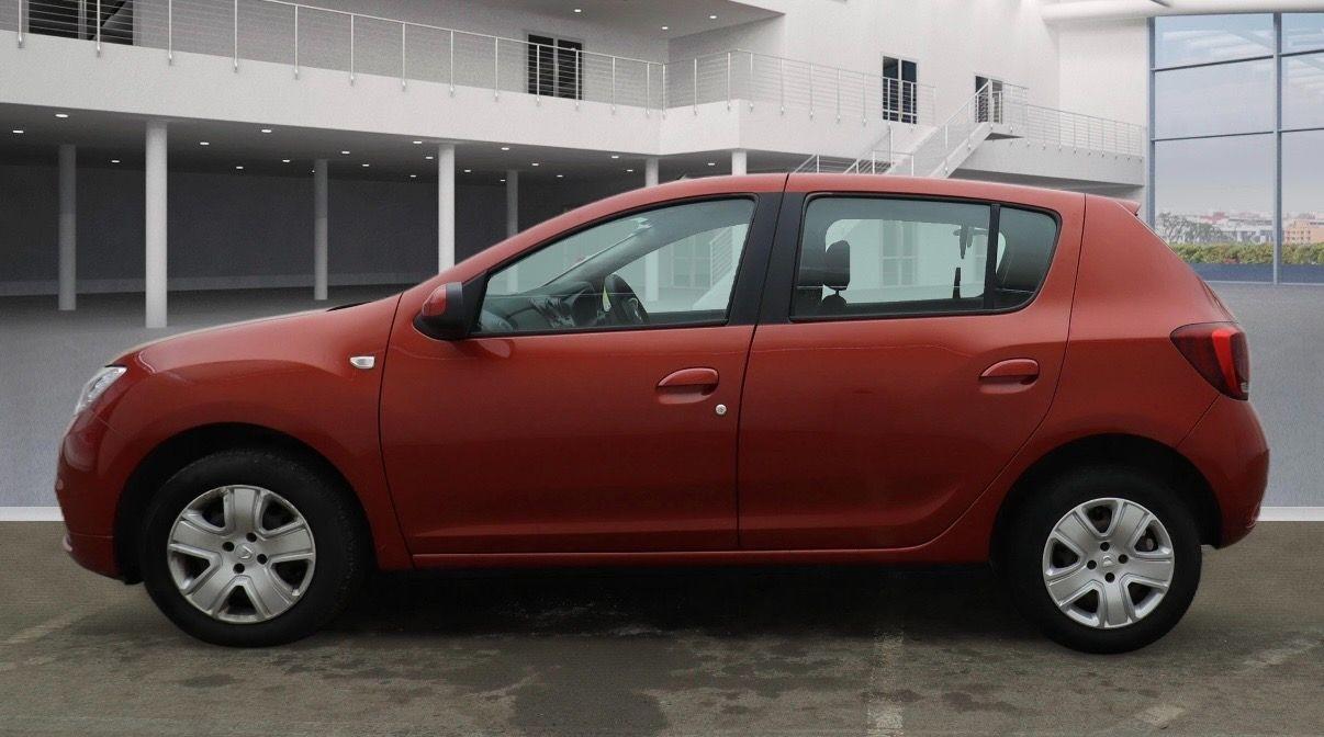 Used Dacia Sandero 2017 for sale - 77483261: Photo 6