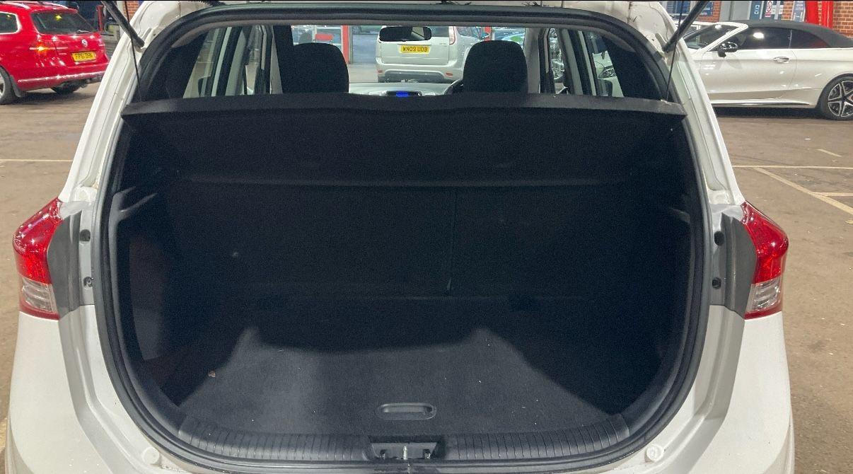 Used Hyundai Ix20 2013 for sale - 76803217: Photo 7