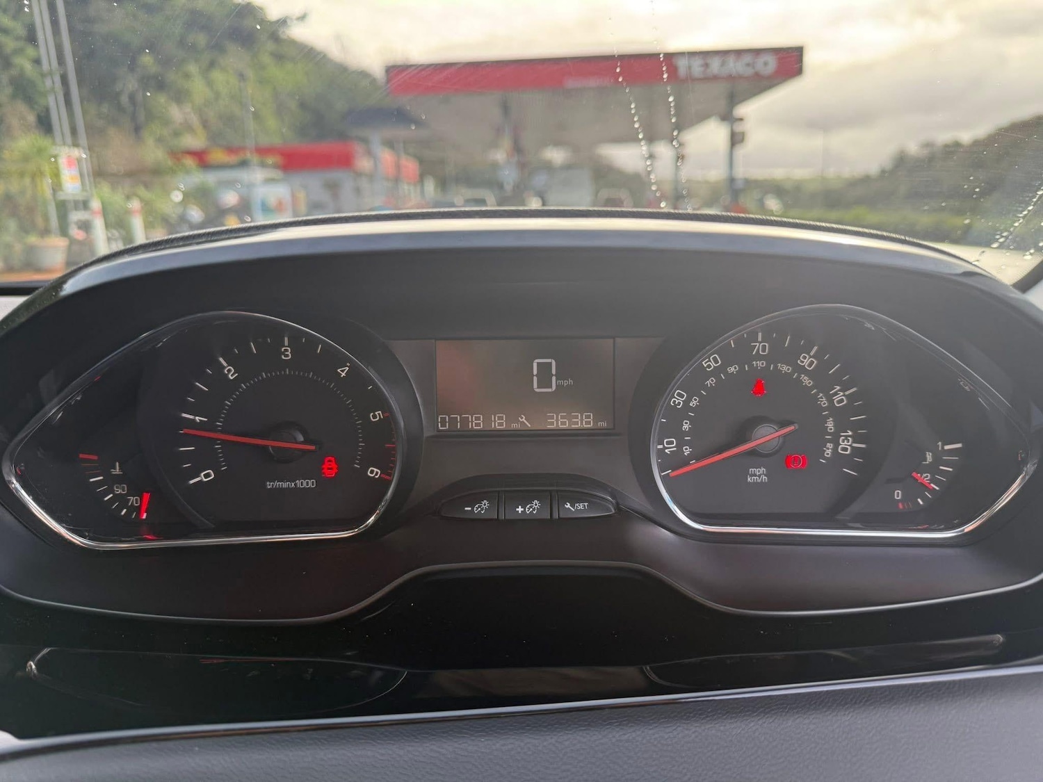 Used Peugeot 208 2013 for sale - 77659751: Photo 13