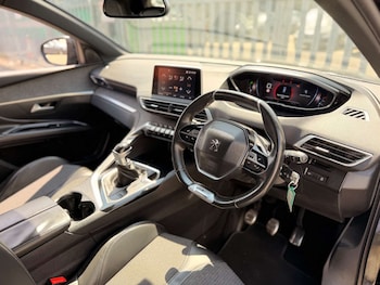 Used Peugeot 3008 2017 for sale - 79356963: Photo