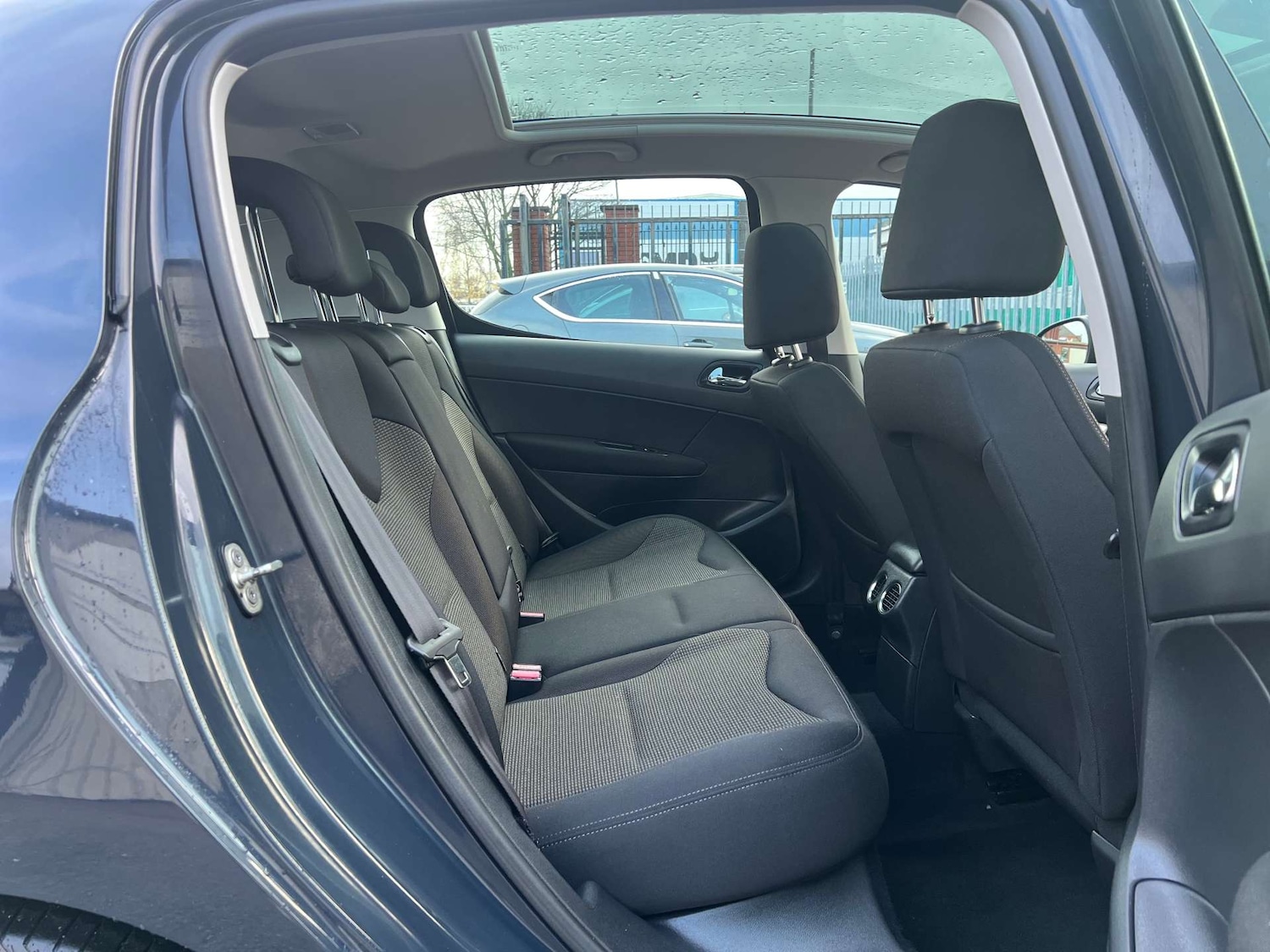 Used Peugeot 308 2013 for sale - 77003501: Photo 32