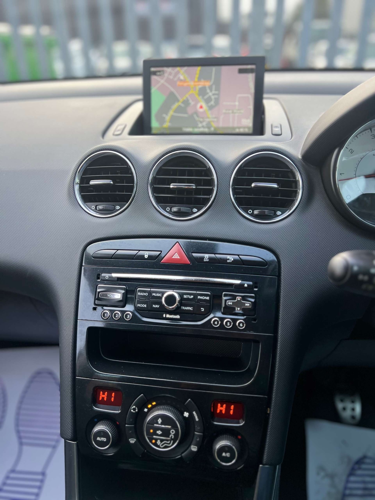 Used Peugeot 308 2013 for sale - 77003501: Photo 36