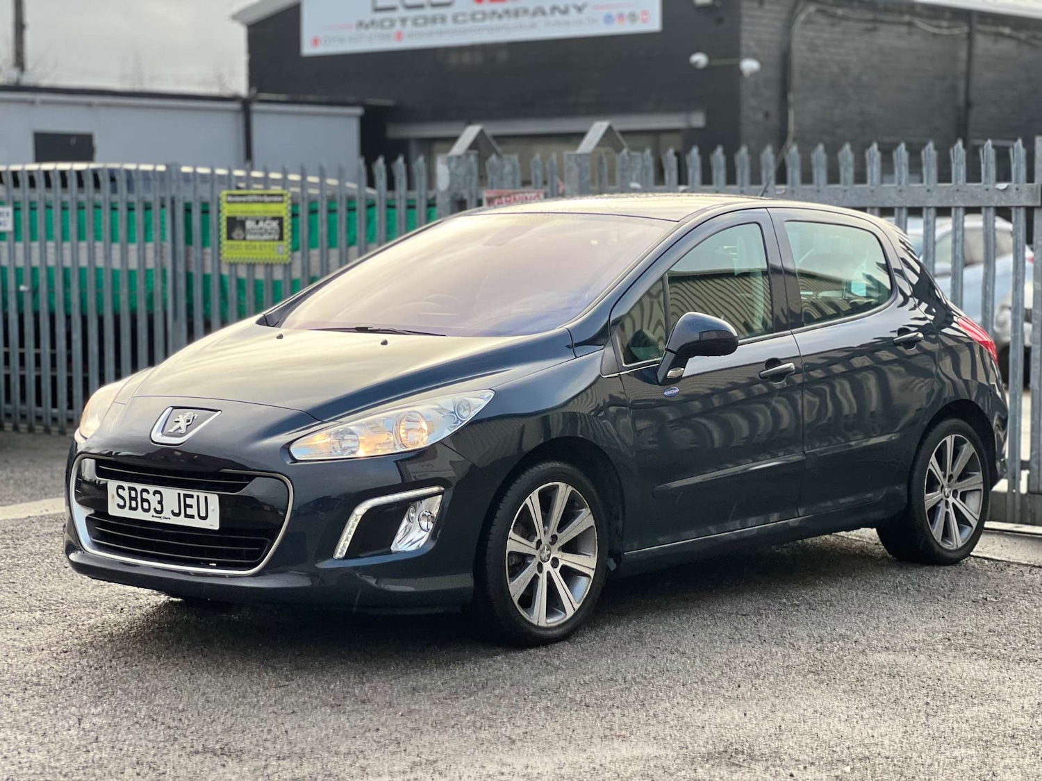 Used Peugeot 308 2013 for sale - 77003501: Photo 5