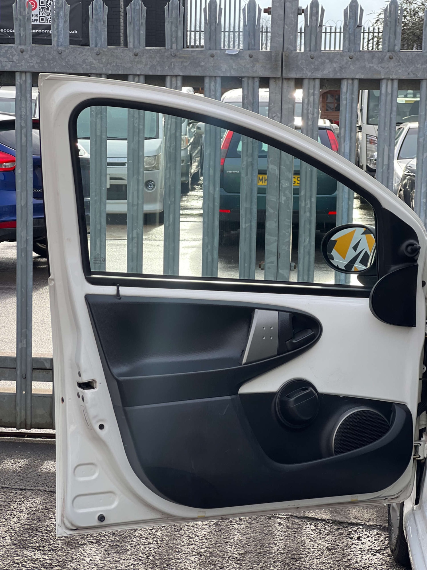 Used Toyota AYGO 2014 for sale - 77470103: Photo 31