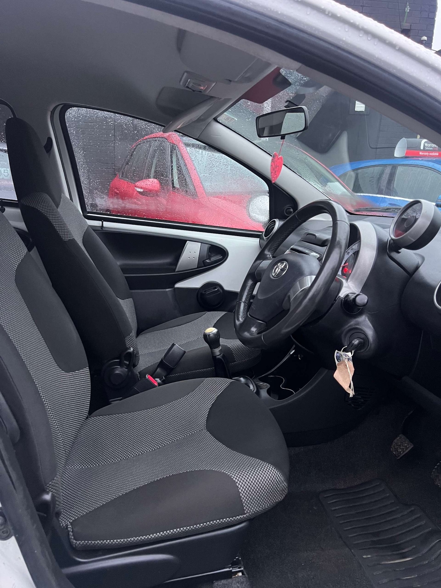 Used Toyota AYGO 2014 for sale - 77470103: Photo 7